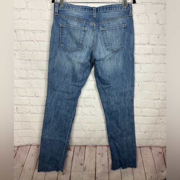 Mossimo Boyfriend Women’s Distressed Raw Hem stretch Jeans sz 4 27 - Picture 3 of 4